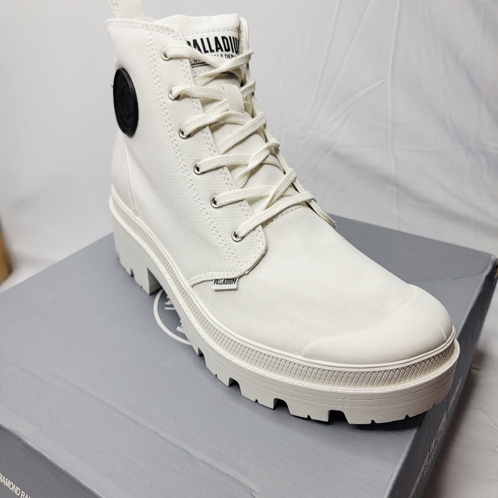 Palladium NIB Pallabase Round Toe Platform Zippered Boots Sz 9.5 Star White